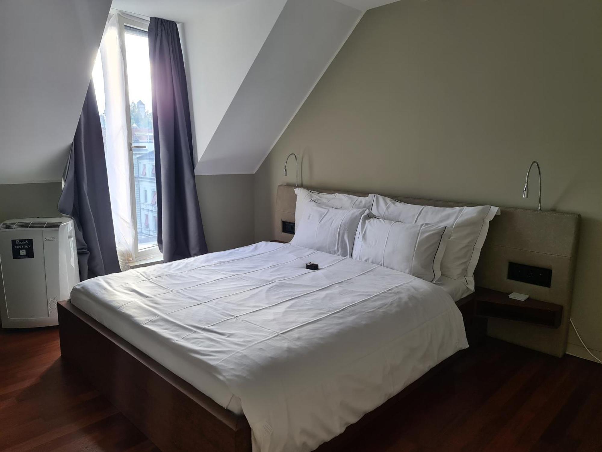 Lucerne Lake View Apartments Szoba fotó