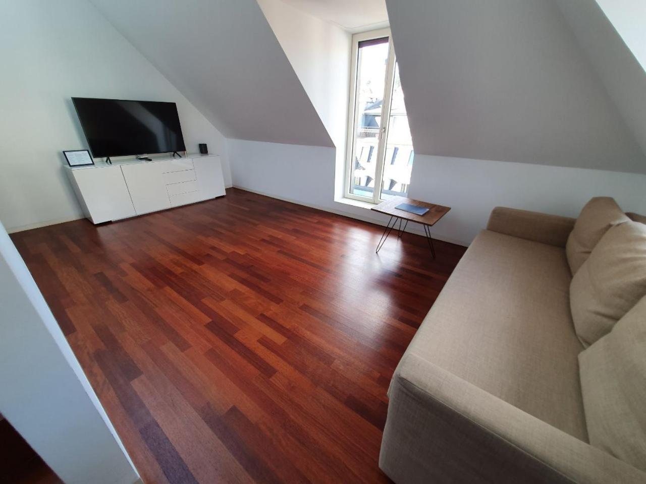 Lucerne Lake View Apartments Szoba fotó